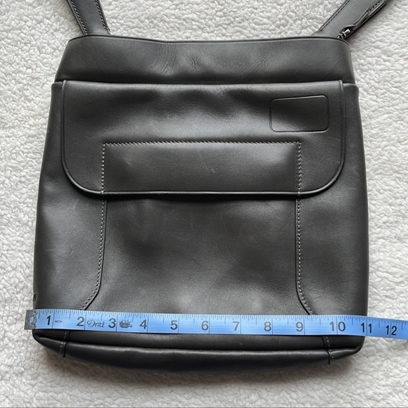Tumi Genuine Leather Dark Gray Unisex Crossbody Messenger Bag